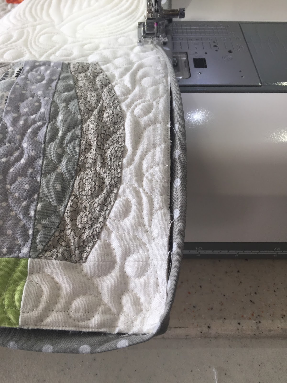 Sew Kind Of Wonderful Tuesday Tip Invisible Join Binding with