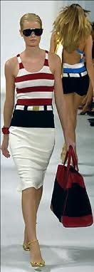 LALA CUELLOS: TENDENCIA NAVY