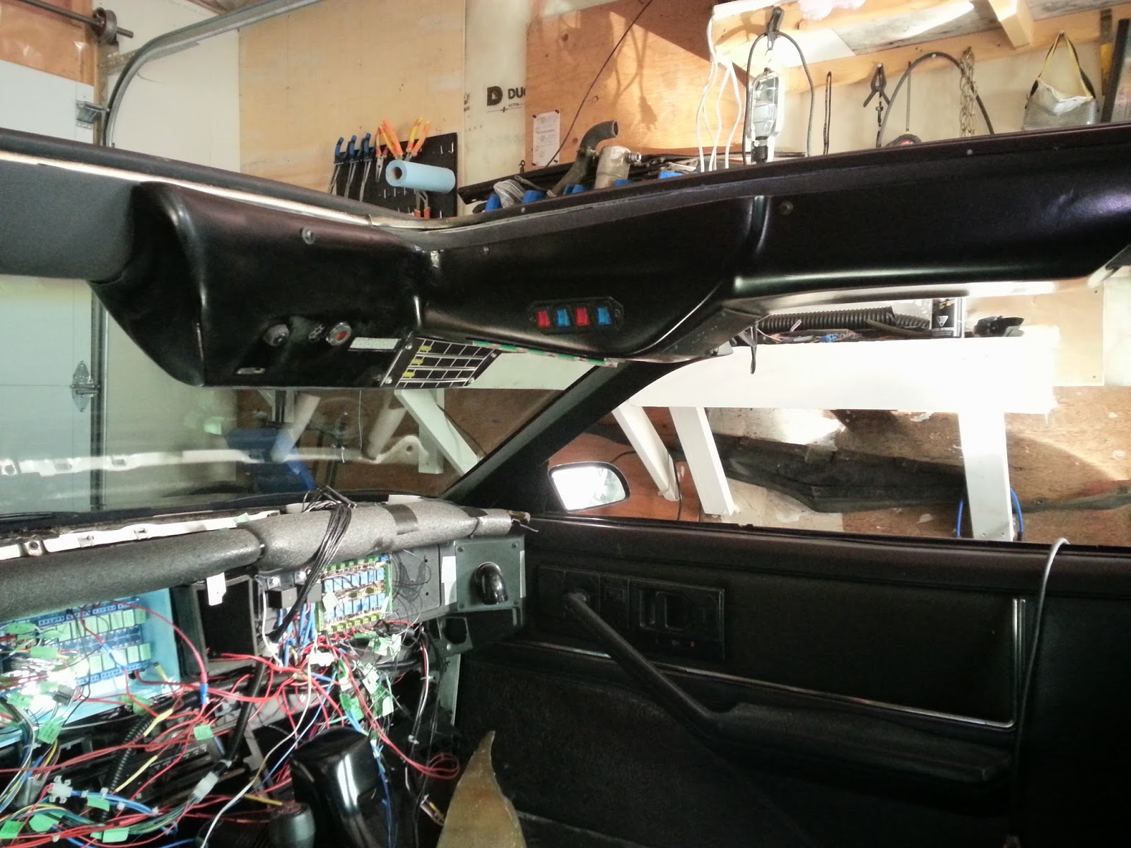 My Knight Rider 2000 project: Upper Console Installed