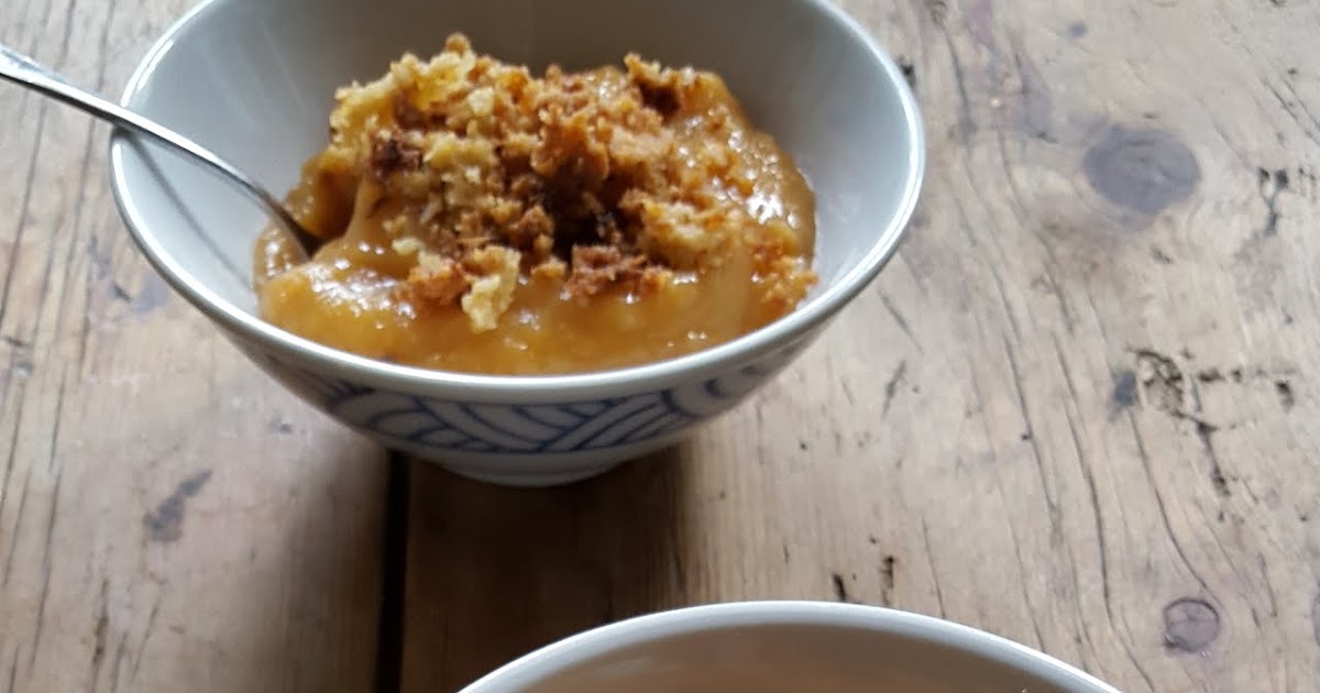 Démoule ton cake Compote pomme/banane/kaki/carotte & crumble minute.