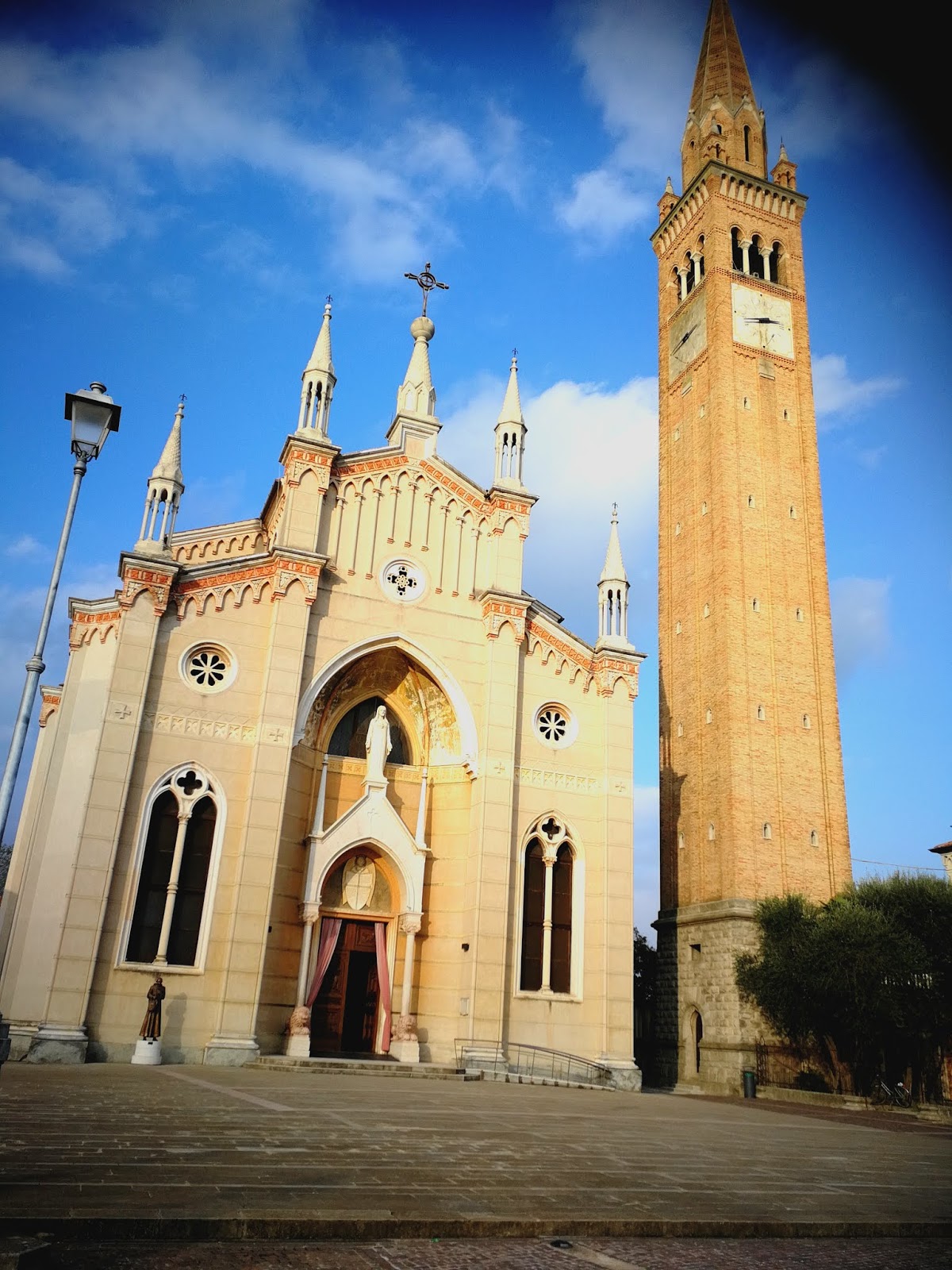 Santa Lucia di Piave Chiesa parrocchiale 11 e 12 novembre 2018 Santa Lucia di Piave Chiesa parrocchiale 11 e 12 novembre 2018