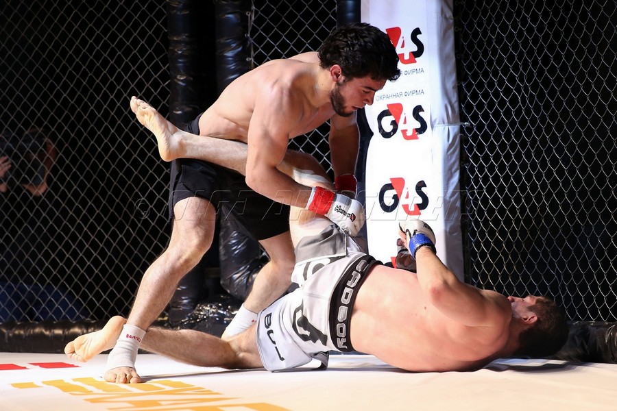 бой двух команд. алаш прайд бусурманкул. турнир по профессиональному боксу серии rcc. бой двух команд. алаш прайд.