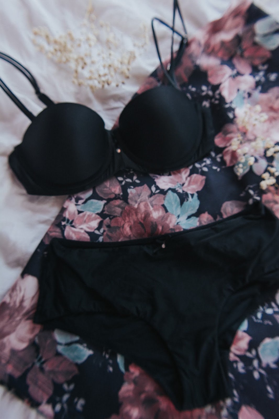 ppz lingerie flatlay moonshinefaerie ppz lingerie flatlay moonshinefaerie