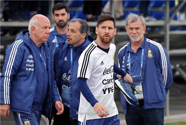 الفيفا يفاجئ ميسي في معسكر الأرجنتين