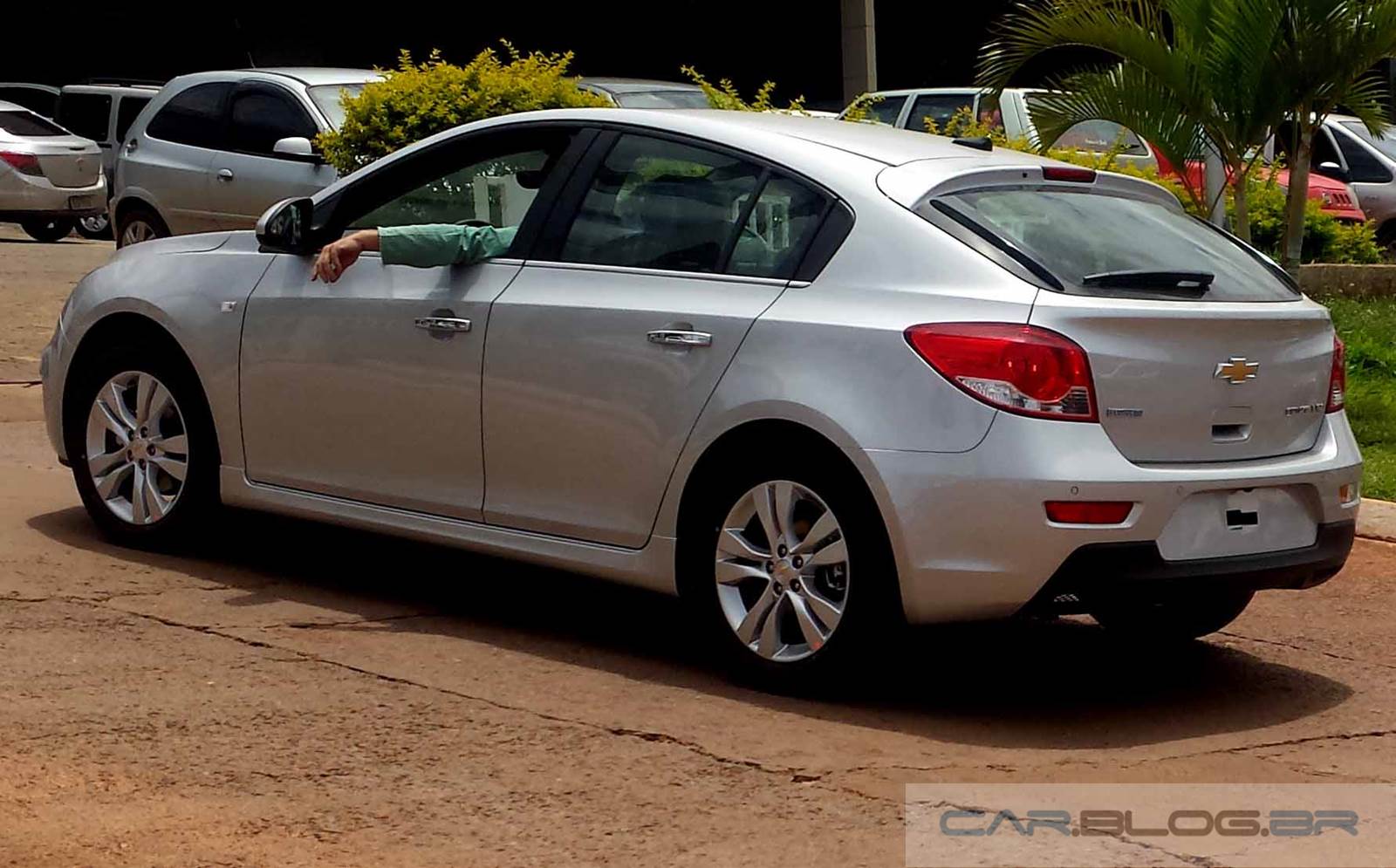 Chevrolet Cruze Hatch LTZ 2015: preço e especificações