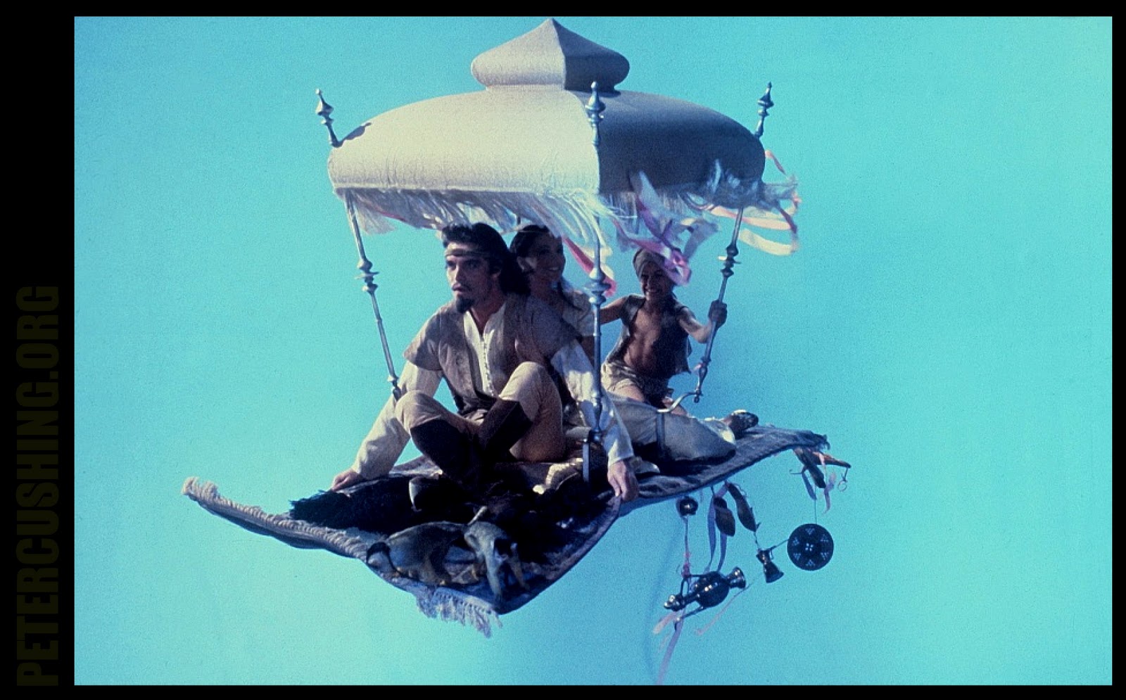 (PCASUK) PETER CUSHING CHRISTOPHER LEE