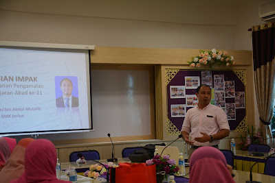 Peer Coaching dengan Guru Sains SMK Sultan Abdul Aziz Shah, Kajang