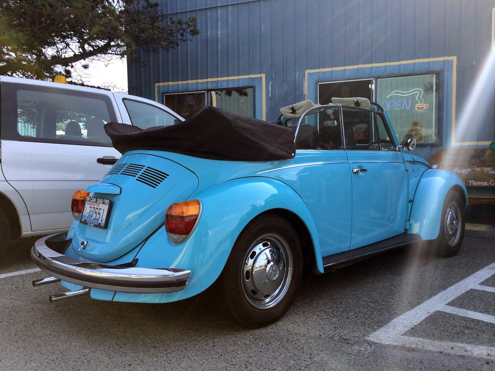 Seattle's Classics 1973 Volkswagen Beetle Convertible