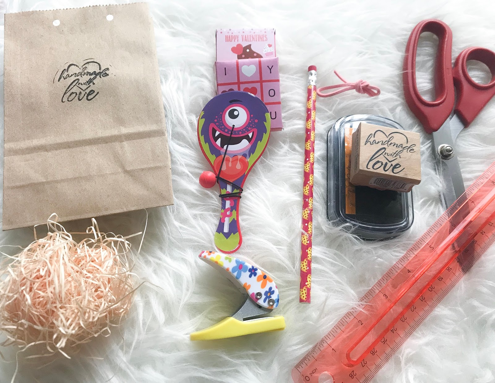 DIY VALENTINES GOODIE BAG FOR KIDS | BUDGET FRIENDLY