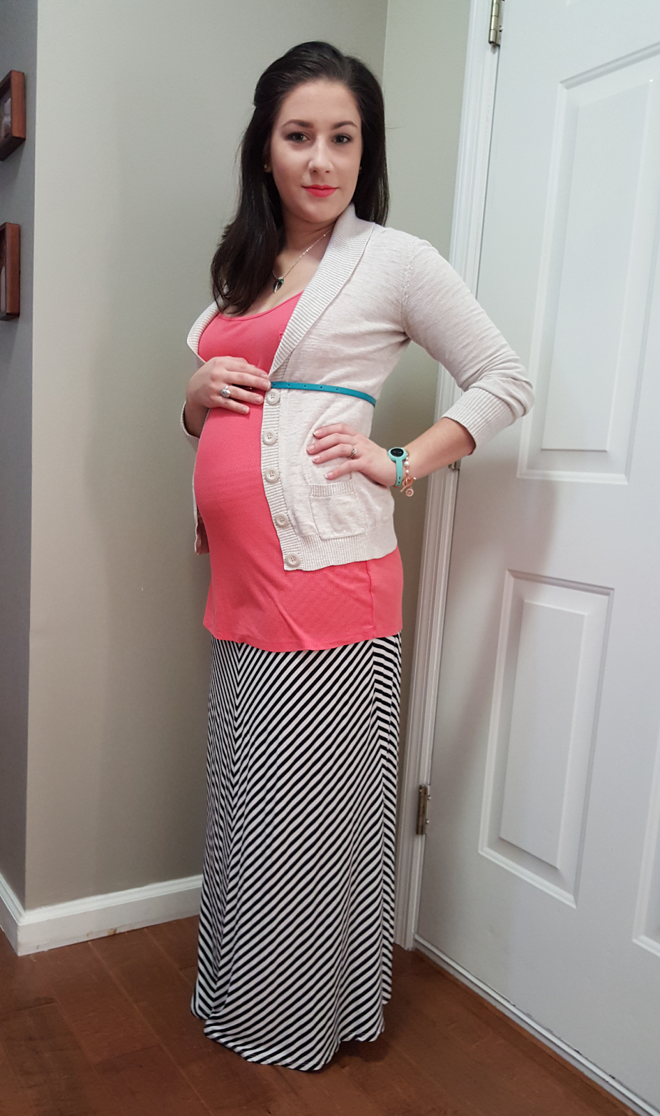 Lainamarie91 Maternity OOTD New Years Day Coral & Aqua 16 Weeks Pregnant