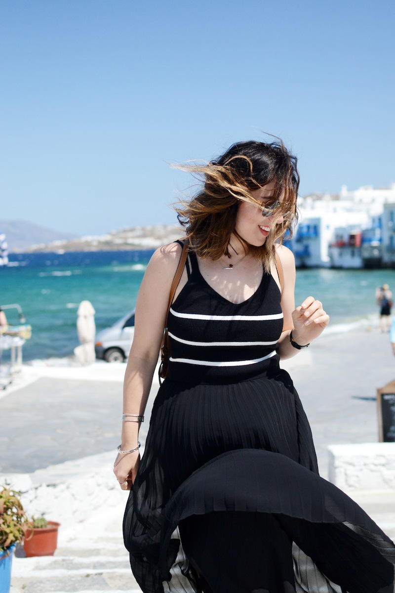 Mykonos travel diary outfit Babaton Jude Skirt Forever 21 tank top Vancouver fashion blogger
