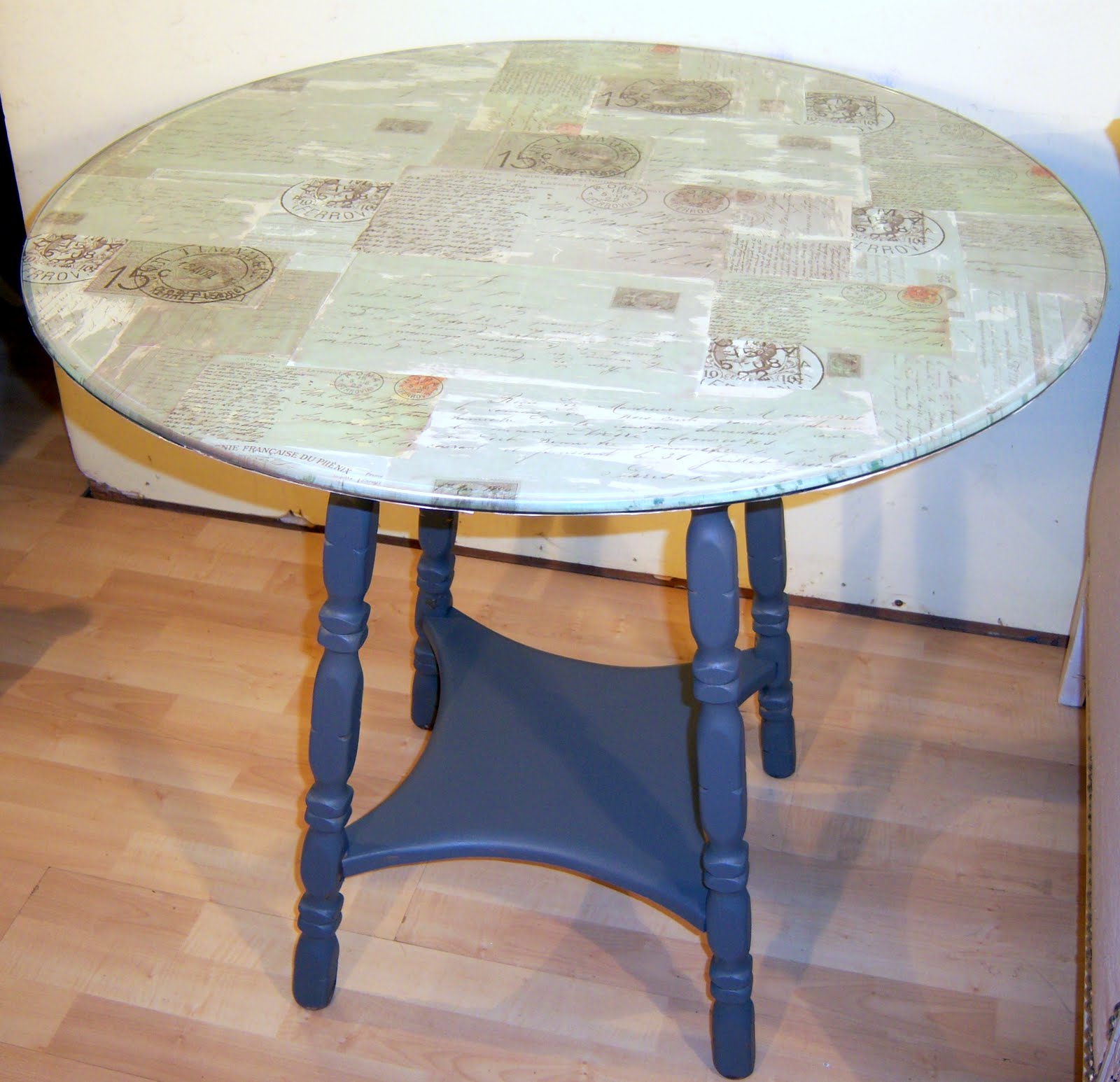 Shabby Sweet Cottage Decoupaged Table
