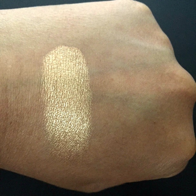 MAC Oh Darling Extra Dimension Skinfinish Highlighter Review and