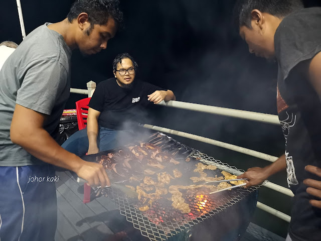 Road Trip from Singapore to Tasik Kenyir Lake with Wheels for Fun Road Trip from Singapore to Tasik Kenyir Lake with Wheels for Fun
