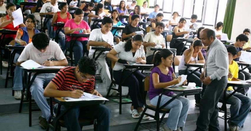MINEDU: ¿Qué pasará con las universidades públicas con licencia denegada? www.minedu.gob.pe MINEDU: ¿Qué pasará con las universidades públicas con licencia denegada? www.minedu.gob.pe