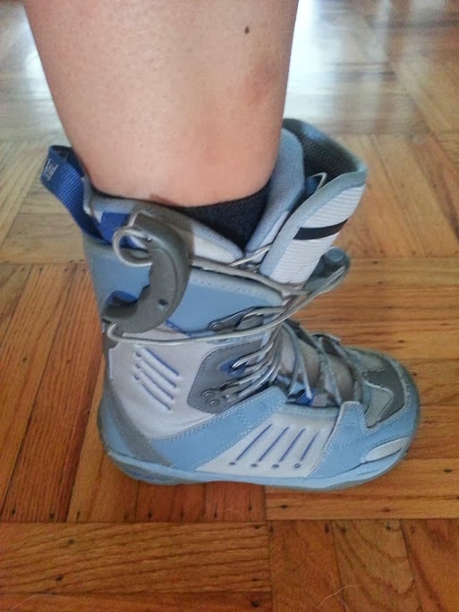 My Broken Ankle =( Day 218 I miss snowboarding!