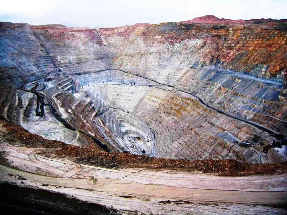 Chuquicamata - A maior mina a céu aberto do mundo | Gigantes do Mundo Chuquicamata - A maior mina a céu aberto do mundo | Gigantes do Mundo