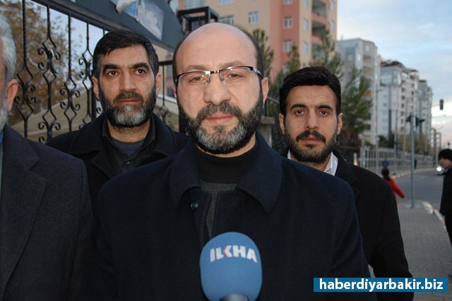 HÜDA PAR babası vefat eden Yusufî'nin taziyesine katıldı