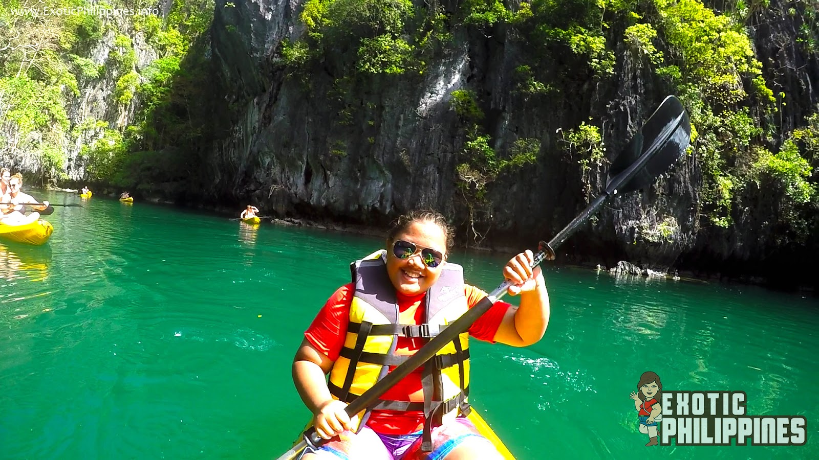 Kayaking at the Beautiful Small Lagoon of El Nido Exotic Philippines