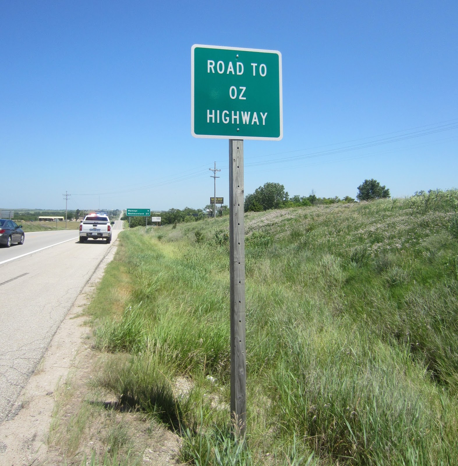 Souvenir Chronicles WAMEGO, KANSAS THE OZ MUSEUM