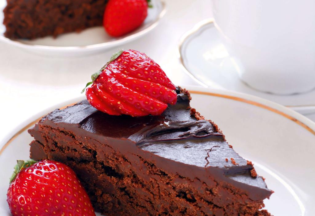 Engchik Eats KRUPS Chocolate Fig Bundt Cake with Chocolate Ganache