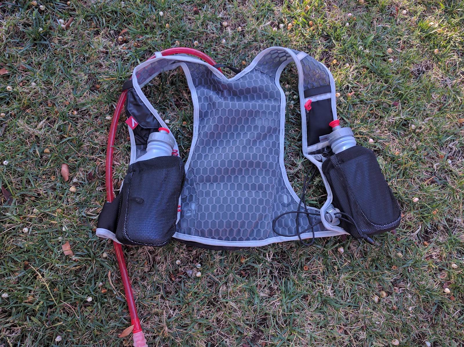 Ultraspire UA105BKSM Unisex Alpha 3.0 Hydration Pack Water Backpack Vest Small for sale online 