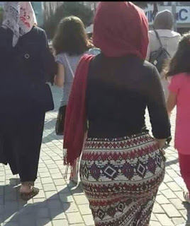 Kriegen çıplak olgun sexy hot girl!