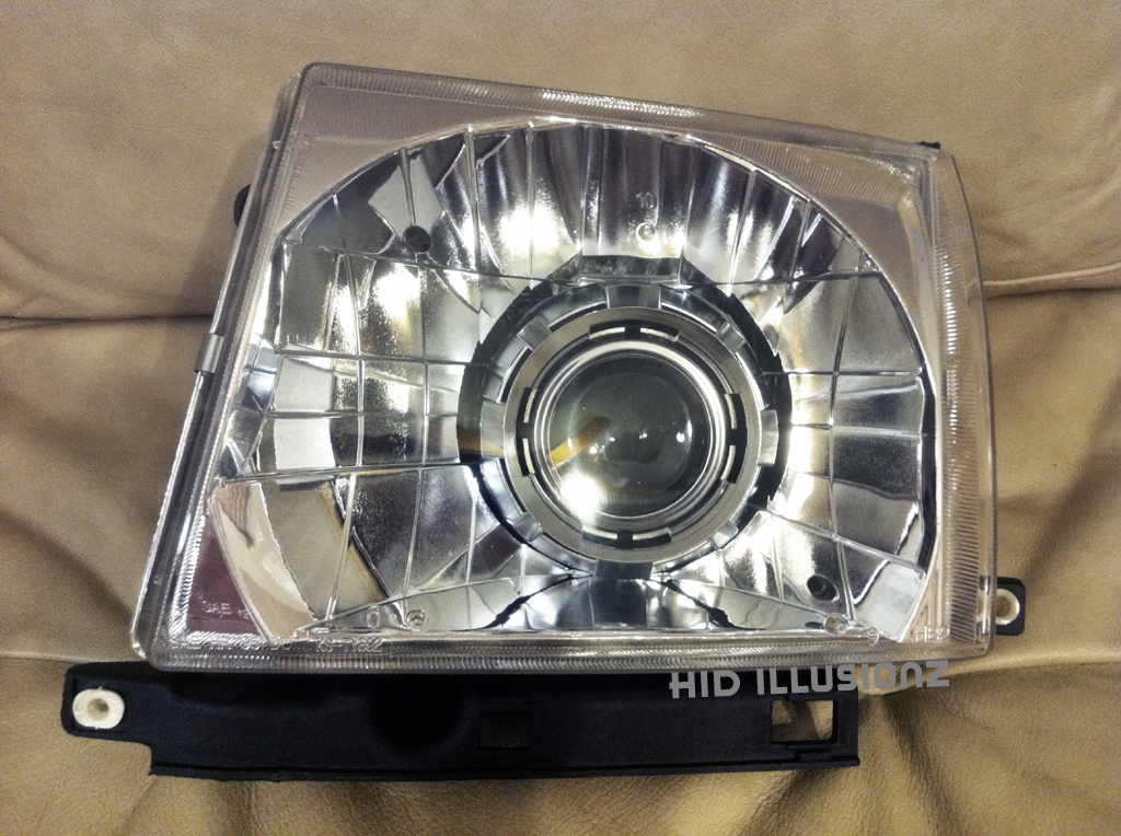 HID ILLUSIONZ Toyota S2000 Minigun HID Projector Retrofit