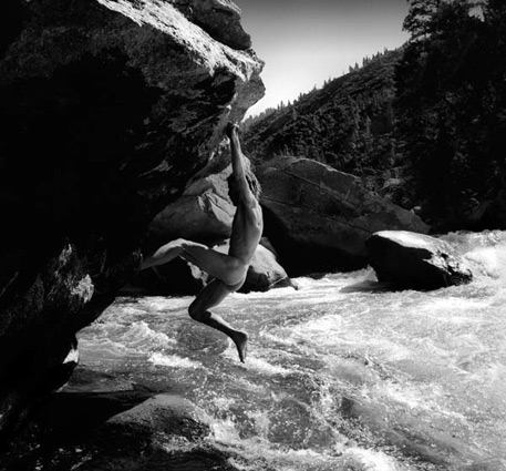 "NO TE TOMES LA VIDA DEMASIADO EN SERIO, DE TODAS FORMAS NO SALDRÁS