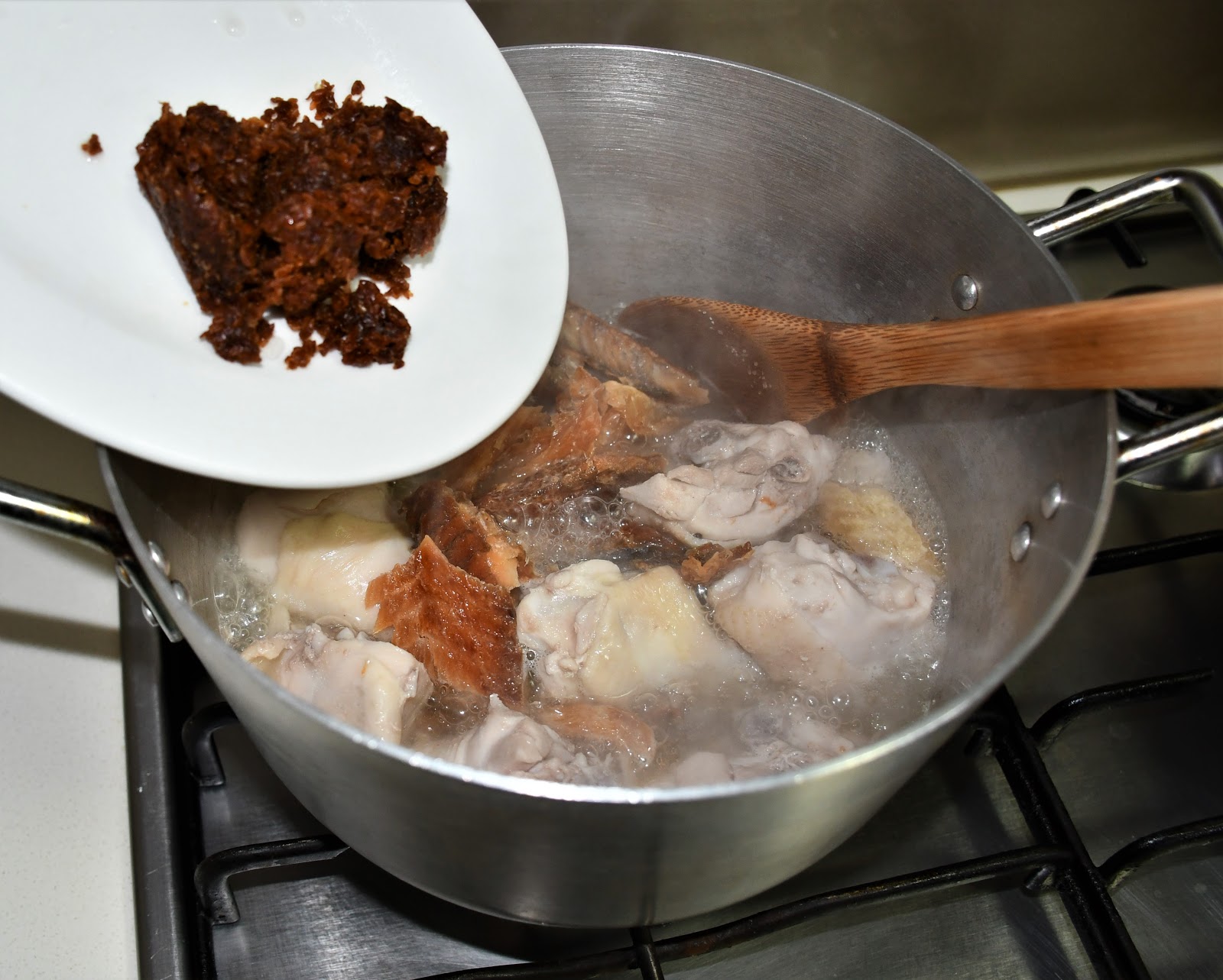 Chicken Cassava Leaves Cooked In Coconut Oil The Cooking Wardrobe