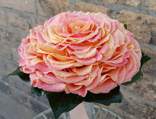 50+ Buket Bunga Pengantin (Hand Bouquet Bunga) Pernikahan 50+ Buket Bunga Pengantin (Hand Bouquet Bunga) Pernikahan