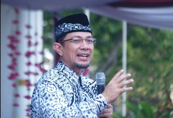 Biografi Ustadz Kholil Bustomi