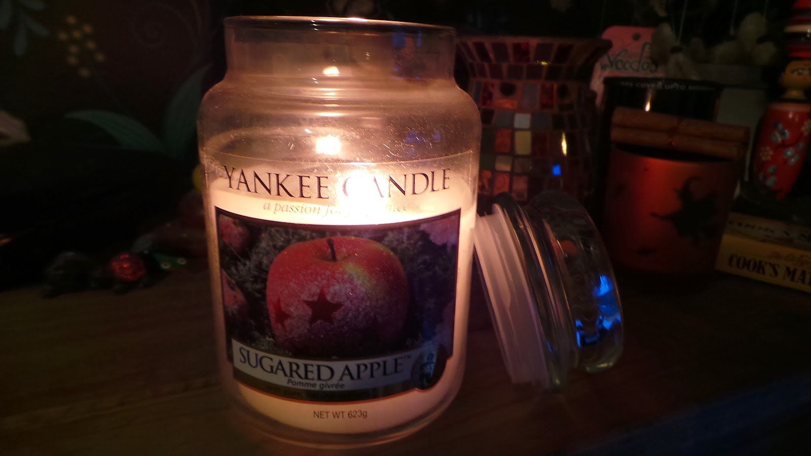 Mysterious Neon Lights Yankee Candle Sugared Apple