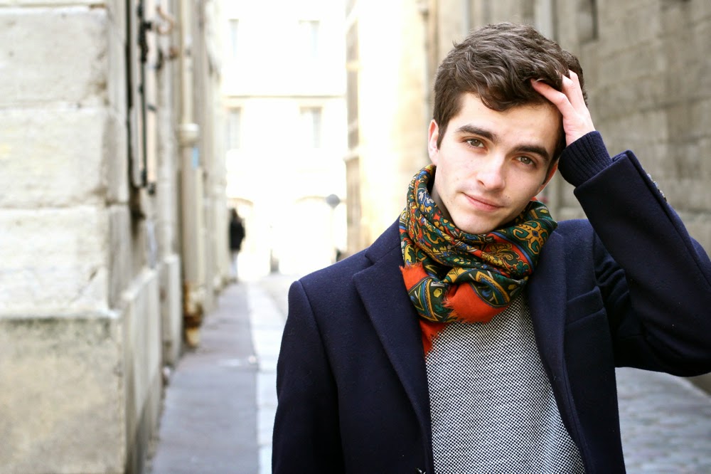 HOALEN-pull-Acne-Studios-Manteau-laine-Chino-marine_Richelieu-clou_Martin-Margiela-édition-limite_Pullin-chaussettes-pois-étole-aztèque_BLOG-MODE-HOMME-Mensfashion-Style-Preppy-Paris-Dandy2