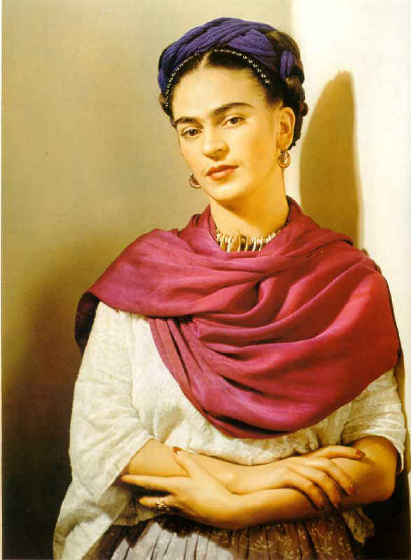 O contorno da sombra: Frida Kahlo: arte, moda e religião