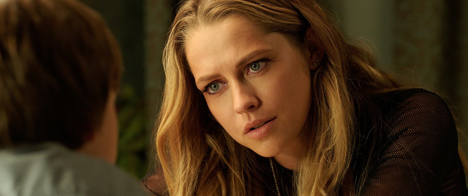 New Images from LIGHTS OUT Starring Teresa Palmer The Entertainment