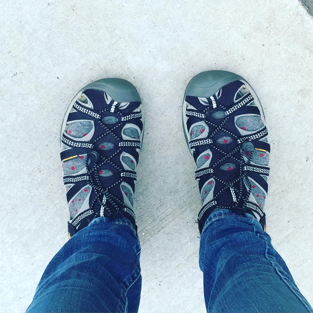 Girls Rock Socks and Sandals Keen Saturday 6