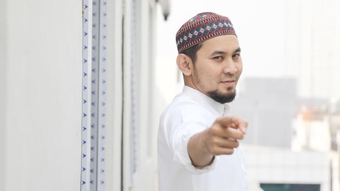 5 Anak Band yang Berhenti Bermusik Demi Mendalami Agama 5 Anak Band yang Berhenti Bermusik Demi Mendalami Agama