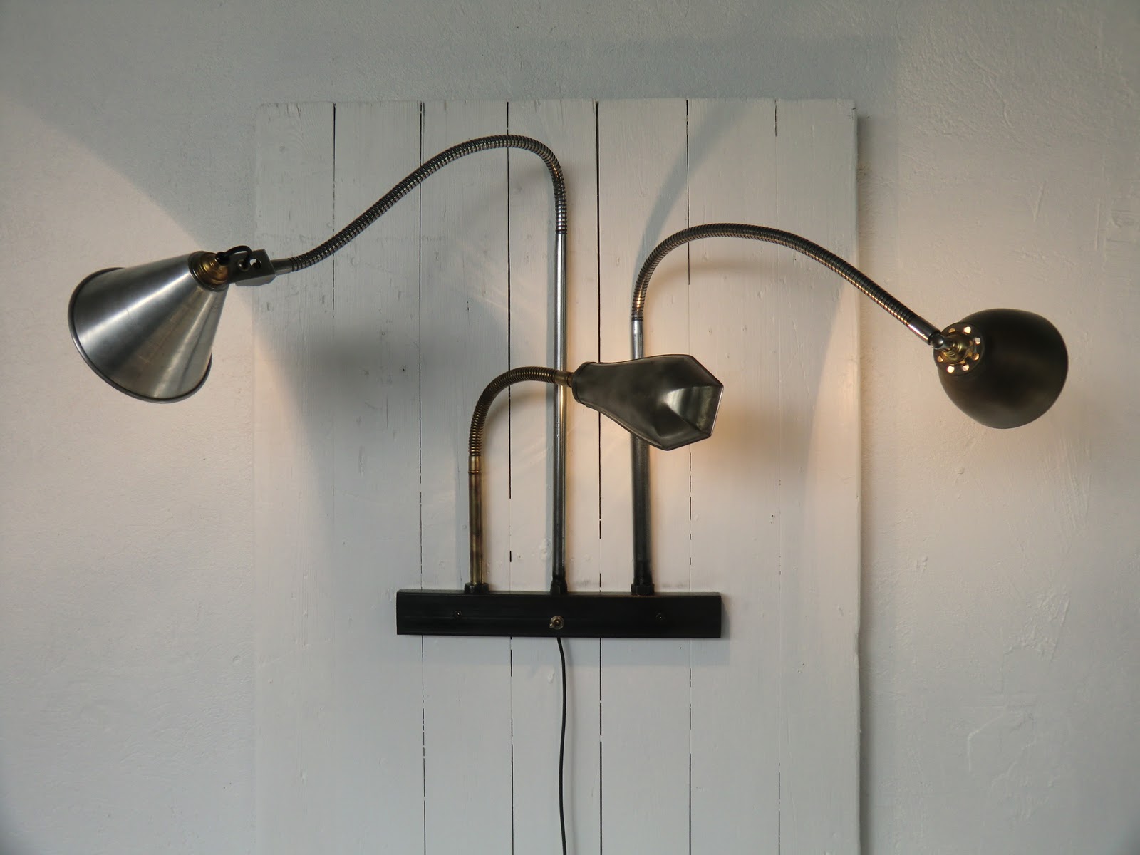 Applique Murale Bardhaman Métal Noir Orientable 1 Flamme E27 - Style Rétro Vintage