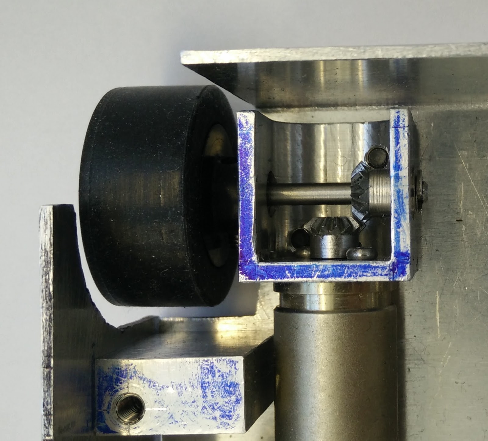 Wires & Bits: Claymore's Chassis