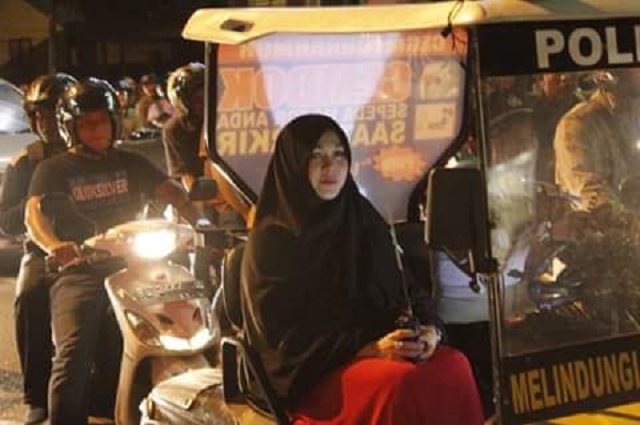 muslimah berkeliaran malam-malam muslimah berkeliaran malam-malam