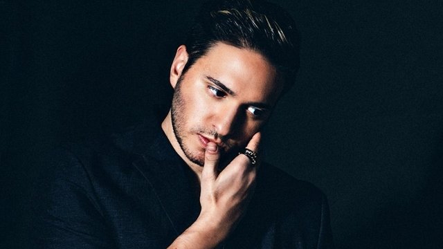 Berita Terbaru Dan Profil Artis Terkini Profil Foto Dan Biodata Lengkap Jonas Blue Dj Tampan Penyanyi Lagu Mama Feat William Singe