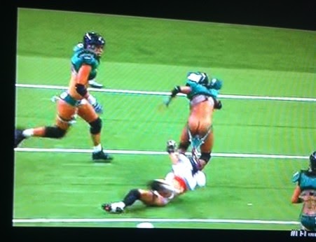 Tech Media Tainment Lfl Wardrobe Malfunctions Continue