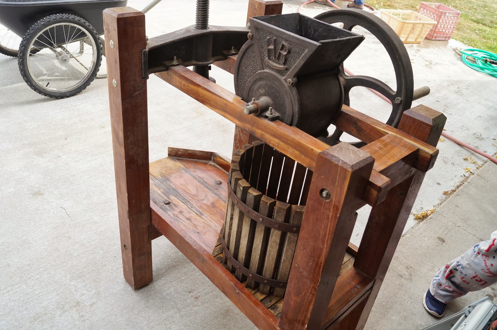 In the Kitchen with Jenny Making Apple Cider