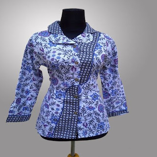 Model Baju Batik Kantor Wanita Berjilbab