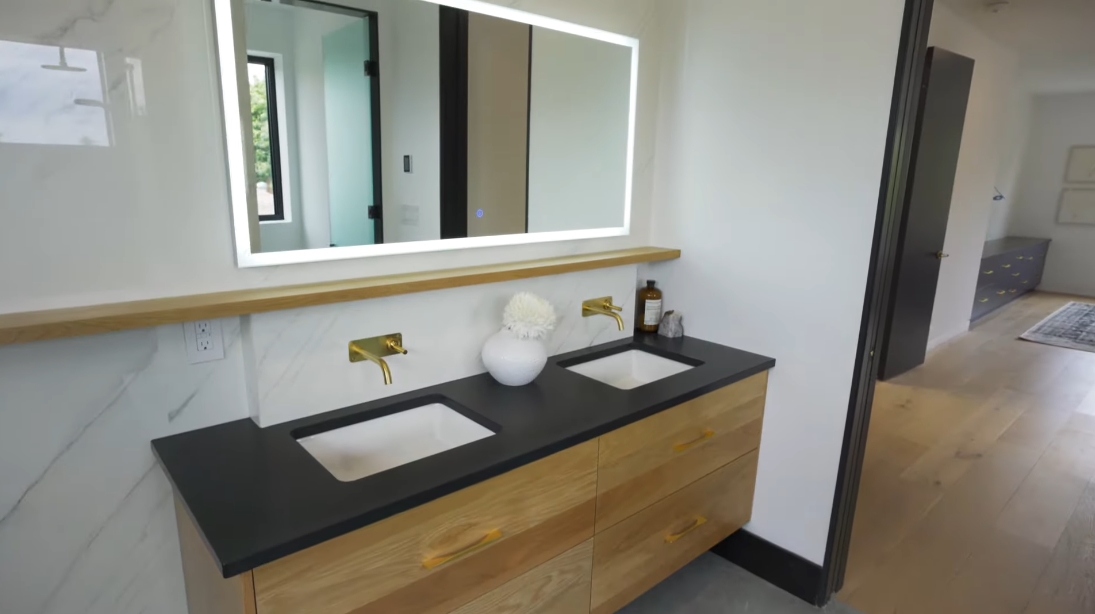 41 Interior Design Photos vs. 4 Velma Dr, Toronto Luxury Home Tour