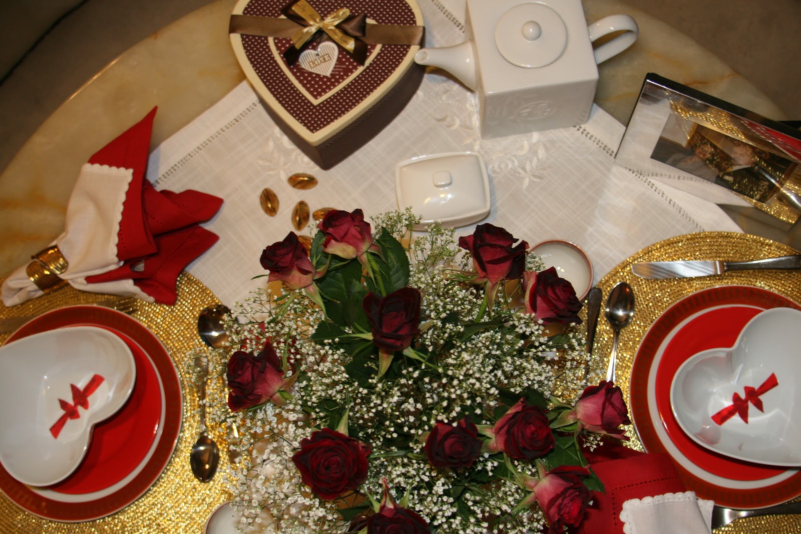 FABBY'S LIVING: FABBY: Romantic Valentine's Table for Two
