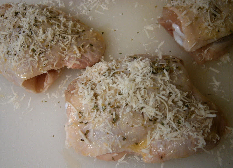 Eat Rainbow Love Crispy chicken thighs with red pesto spaghetti