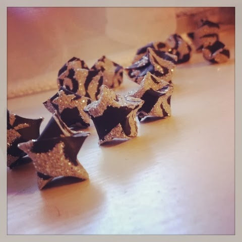 DIY Lucky 3D Stars || Life as a Petite DIY Lucky 3D Stars || Life as a Petite