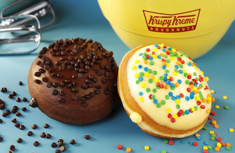 Krispy Kreme makes doughnuts, but I always use the other spelling!) Instead of a traditional birthday cake, I'm requesting a donut cake this year. Easy to make (just. This donut